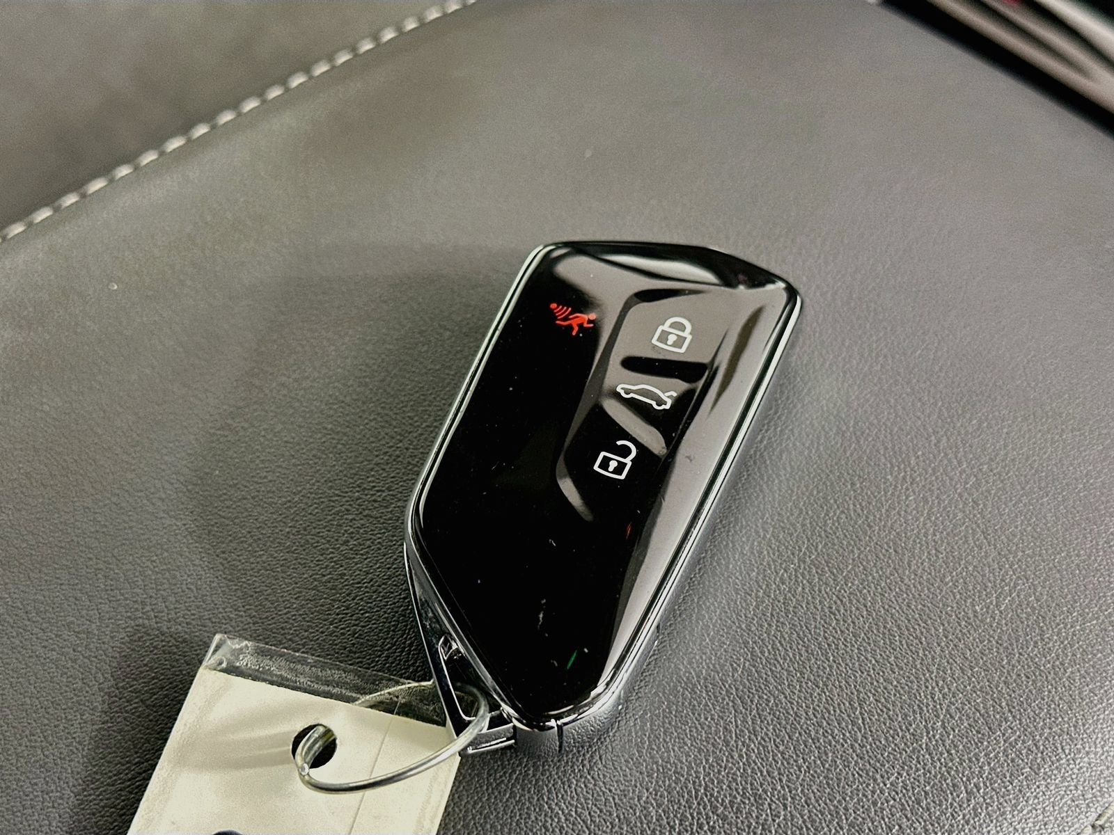 Certified 2023 Volkswagen ID.4 Pro AWD/4WD image 43