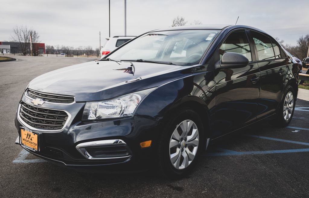 Used 2016 Chevrolet Cruze LS image 6