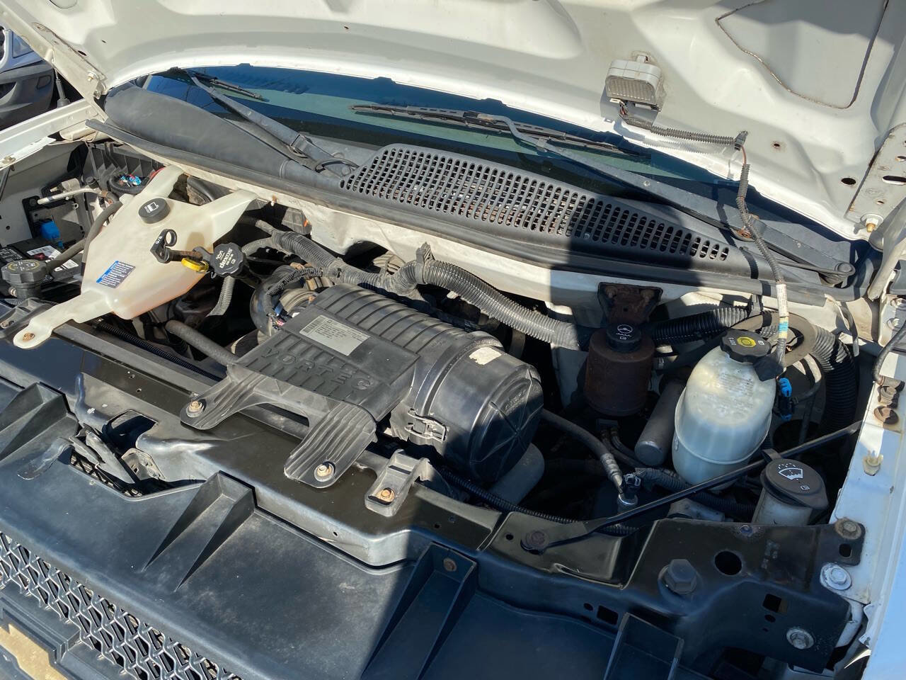 Used 2014 Chevrolet Express 1500 image 21