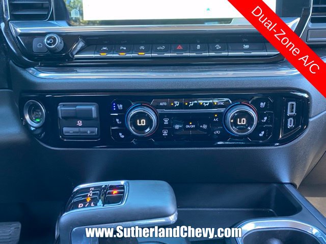 Used 2025 Chevrolet Silverado 1500 LTZ AWD/4WD image 38