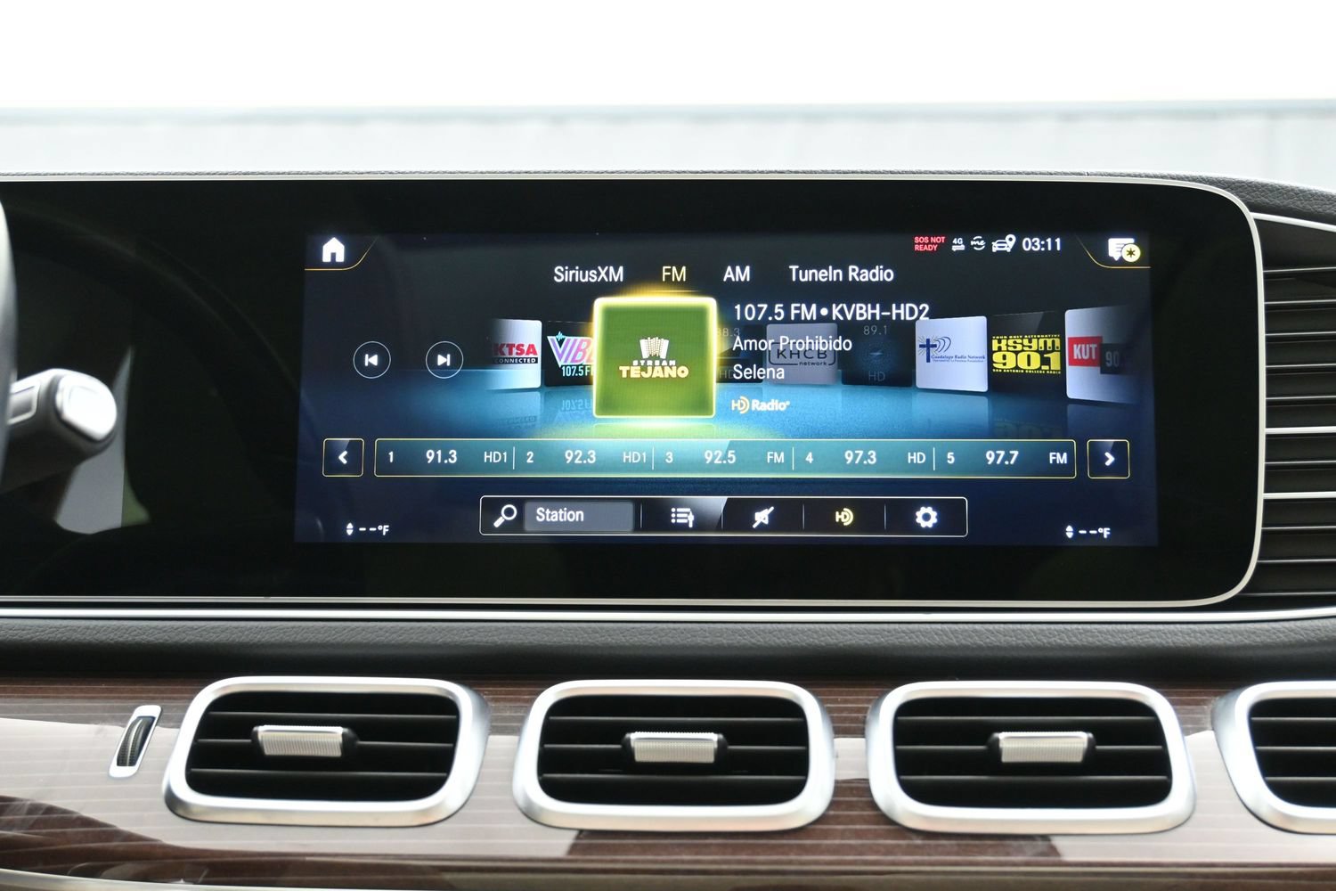 Used 2022 Mercedes-Benz GLS 450 4MATIC image 36