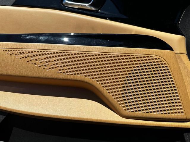 Used 2024 Kia Carnival EX image 14