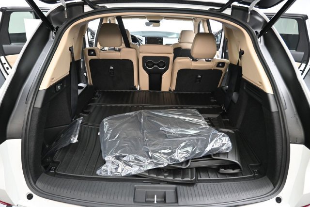 New 2026 Acura MDX w/ Technology Package FWD image 16