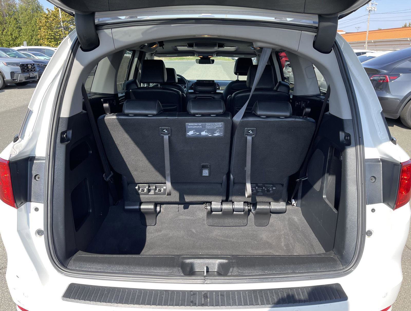 Used 2023 Honda Odyssey Touring image 20