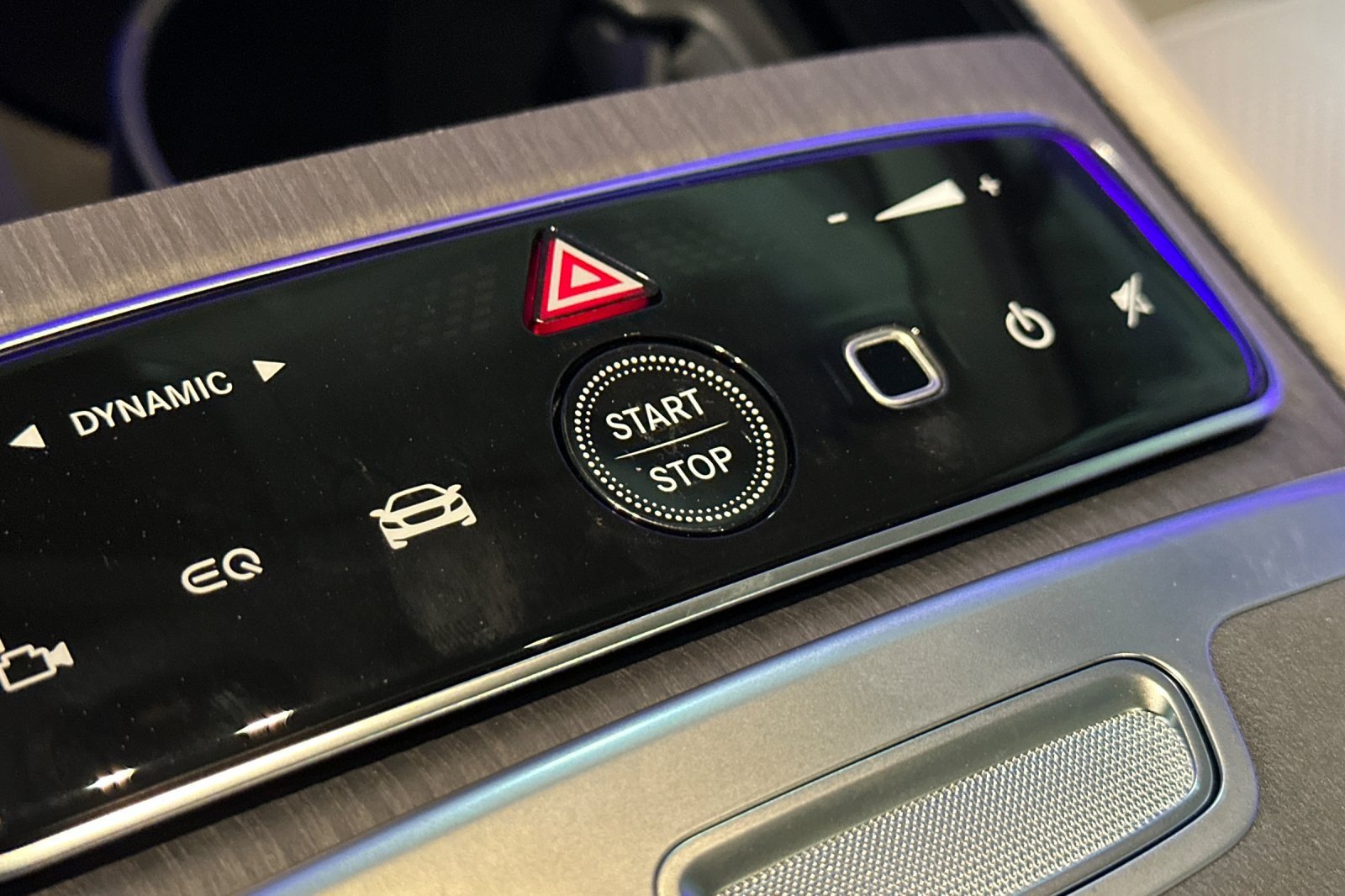 New 2026 Mercedes-Benz EQS 400 4MATIC SUV image 23