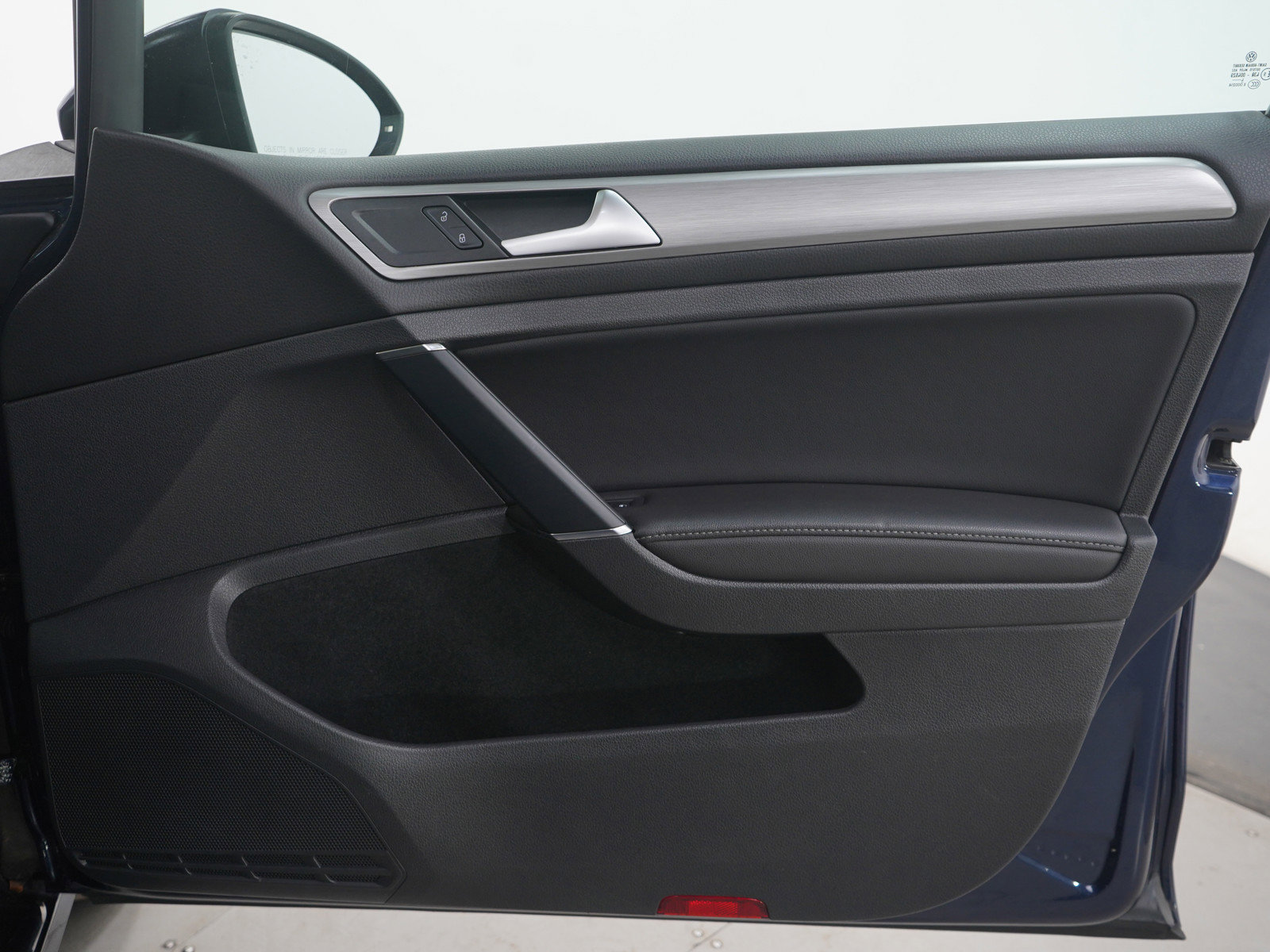 Used 2015 Volkswagen Golf SE image 10