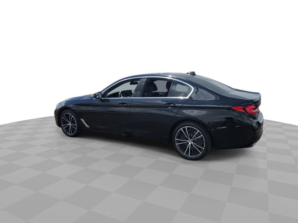 Used 2023 BMW 530i w/ Premium Package RWD image 6
