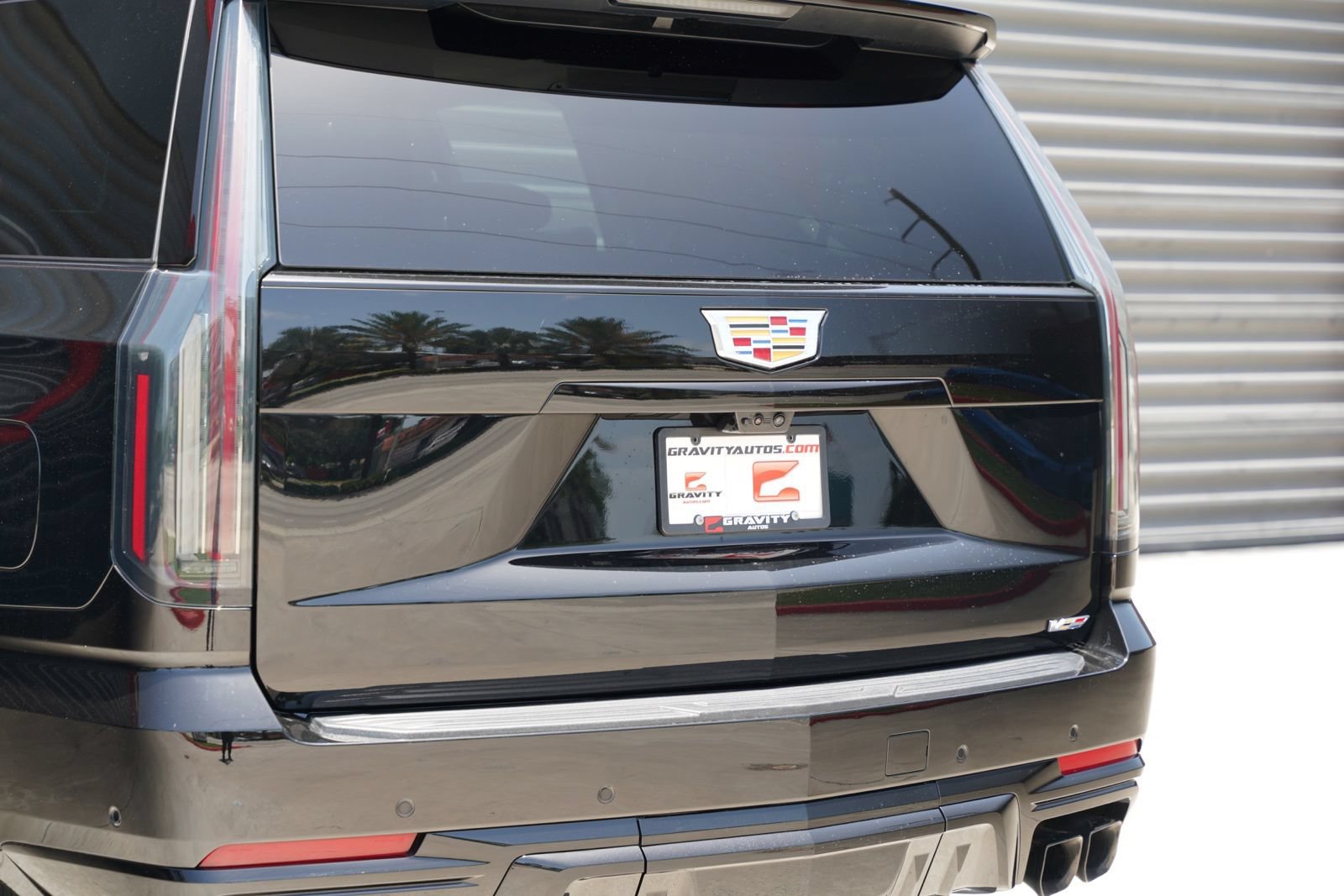 Used 2025 Cadillac Escalade V AWD/4WD image 15