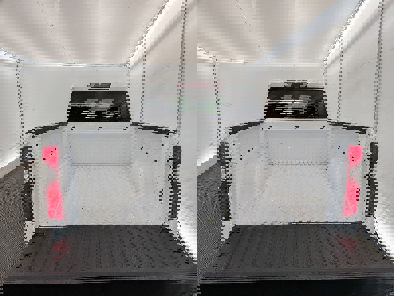 Used 2025 Chevrolet Silverado 1500 W/T w/ WT Value Package image 33