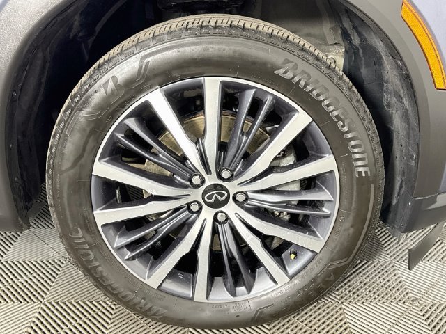 Used 2024 INFINITI QX60 Sensory AWD/4WD image 29