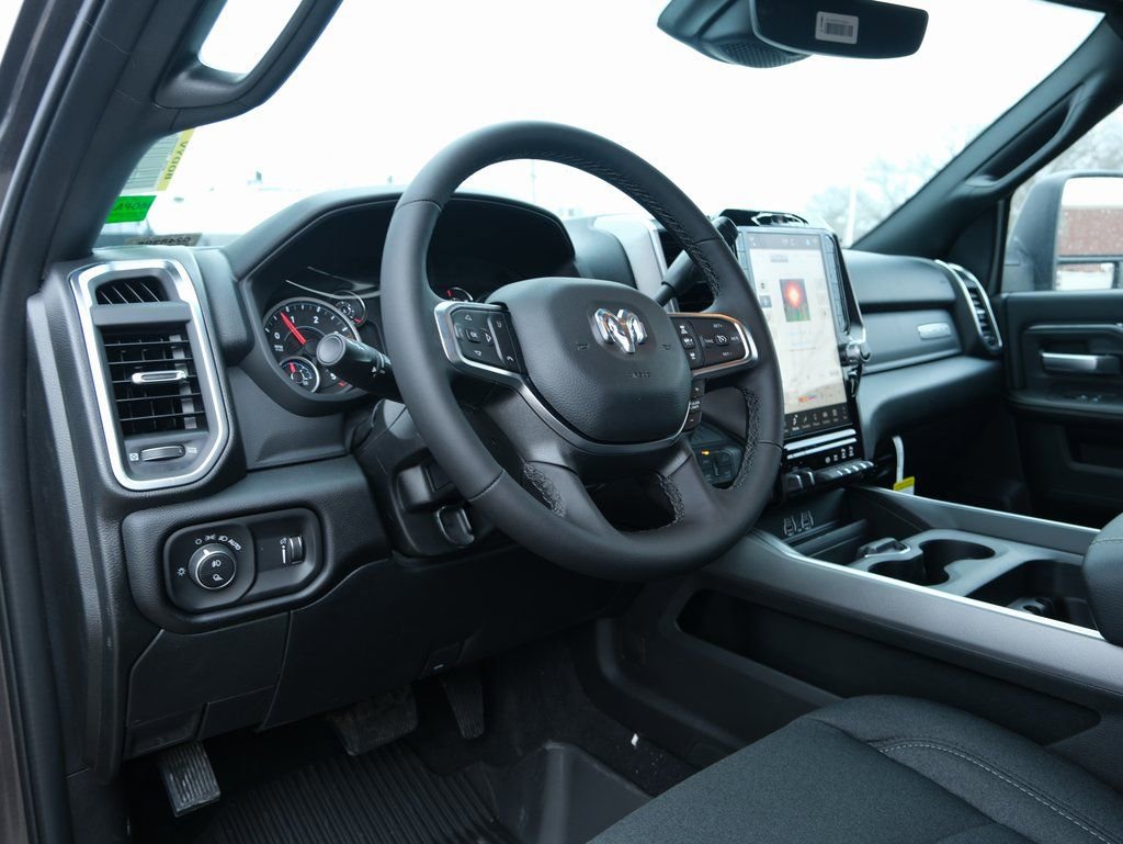 New 2026 RAM 2500 Big Horn AWD/4WD image 4