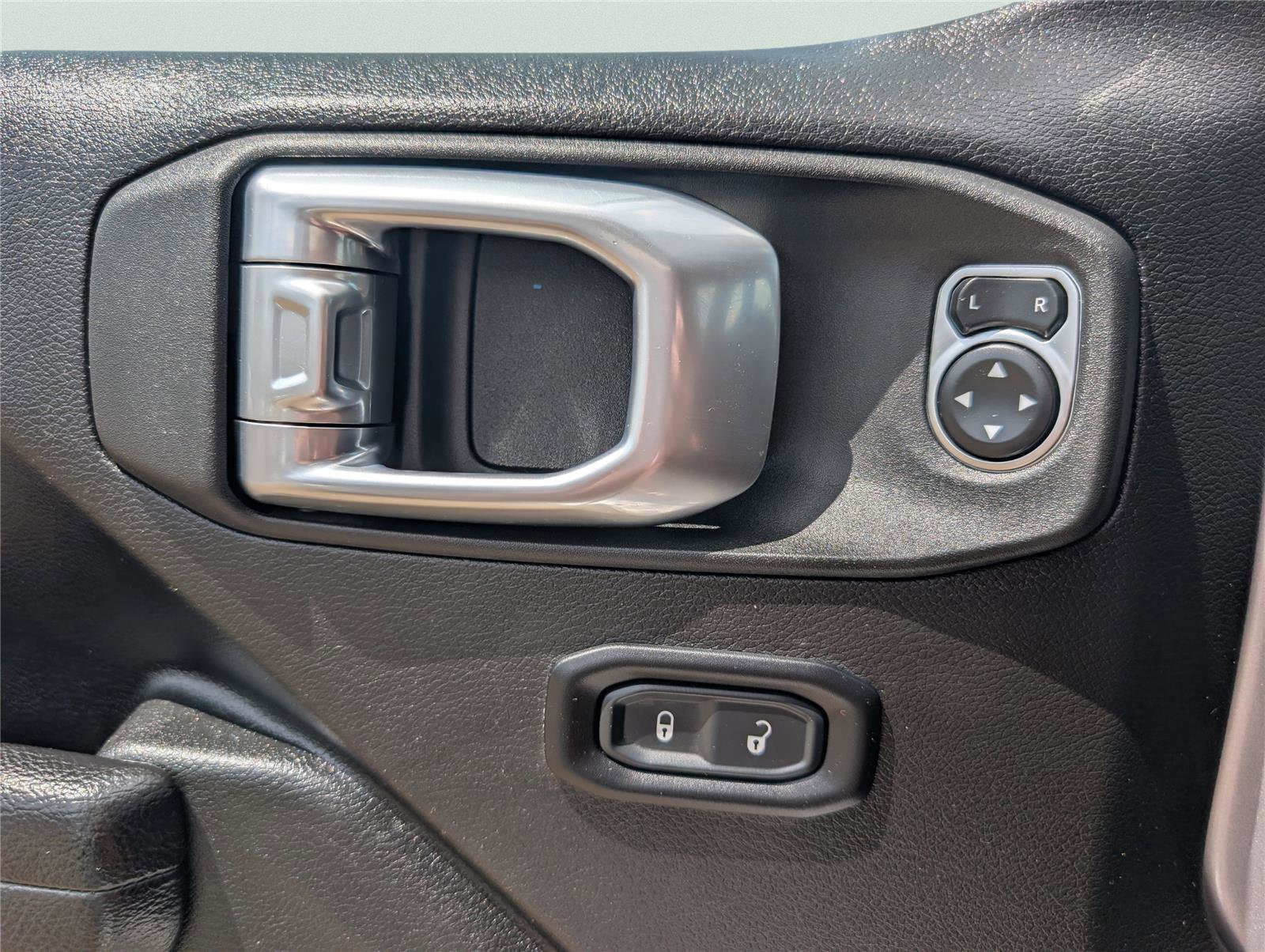 Used 2023 Jeep Wagoneer Series II image 26