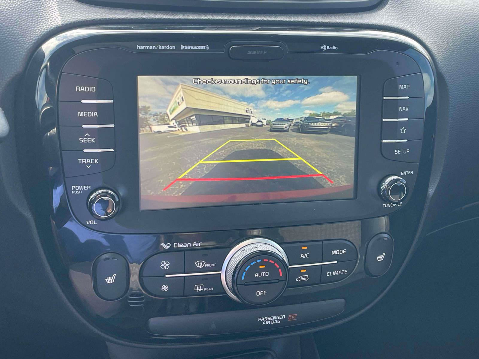 Used 2018 Kia Soul ! w/ Tech Package FWD image 18