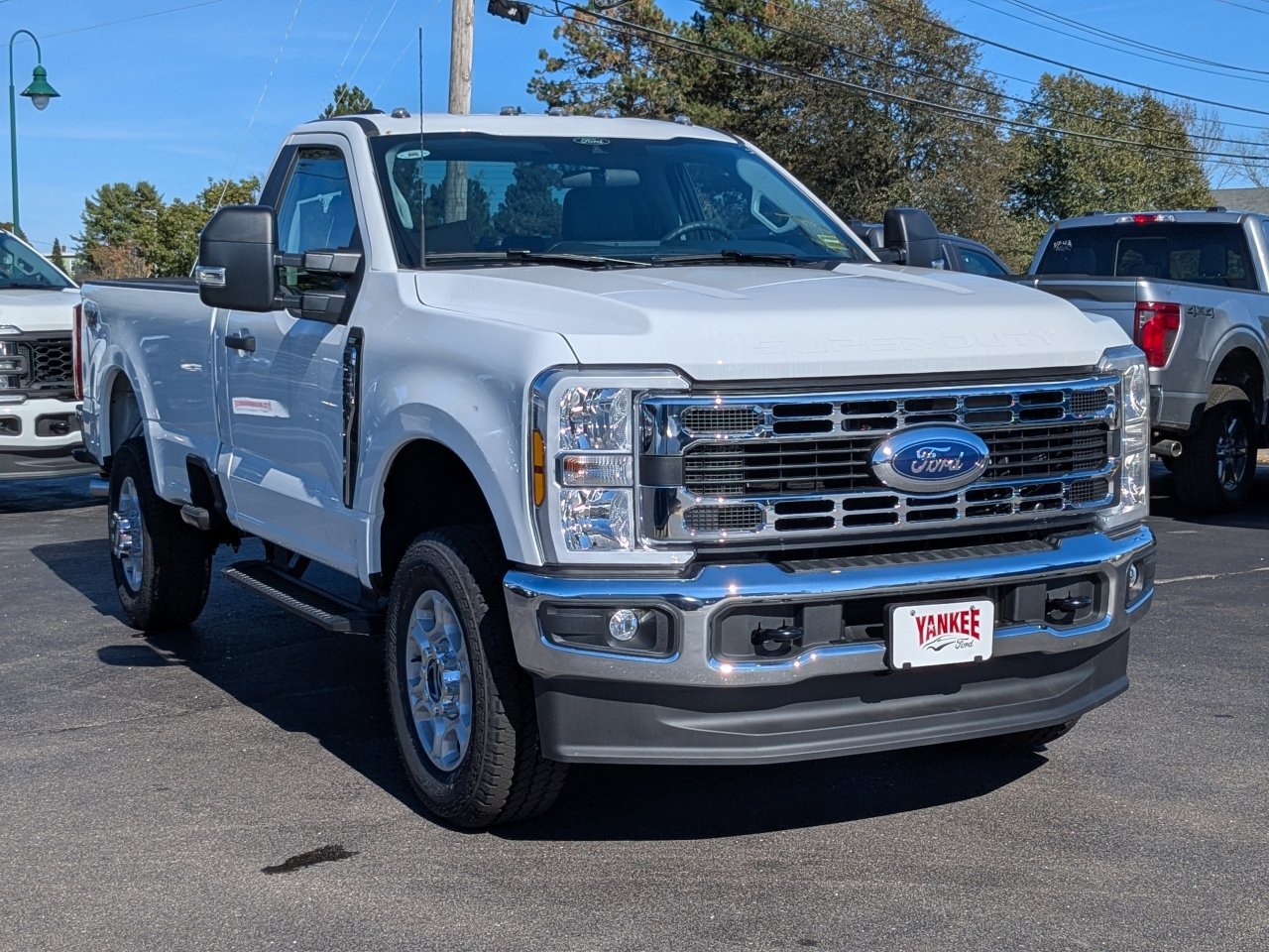 New 2025 Ford F350 XLT w/ FX4 Off-Road Package