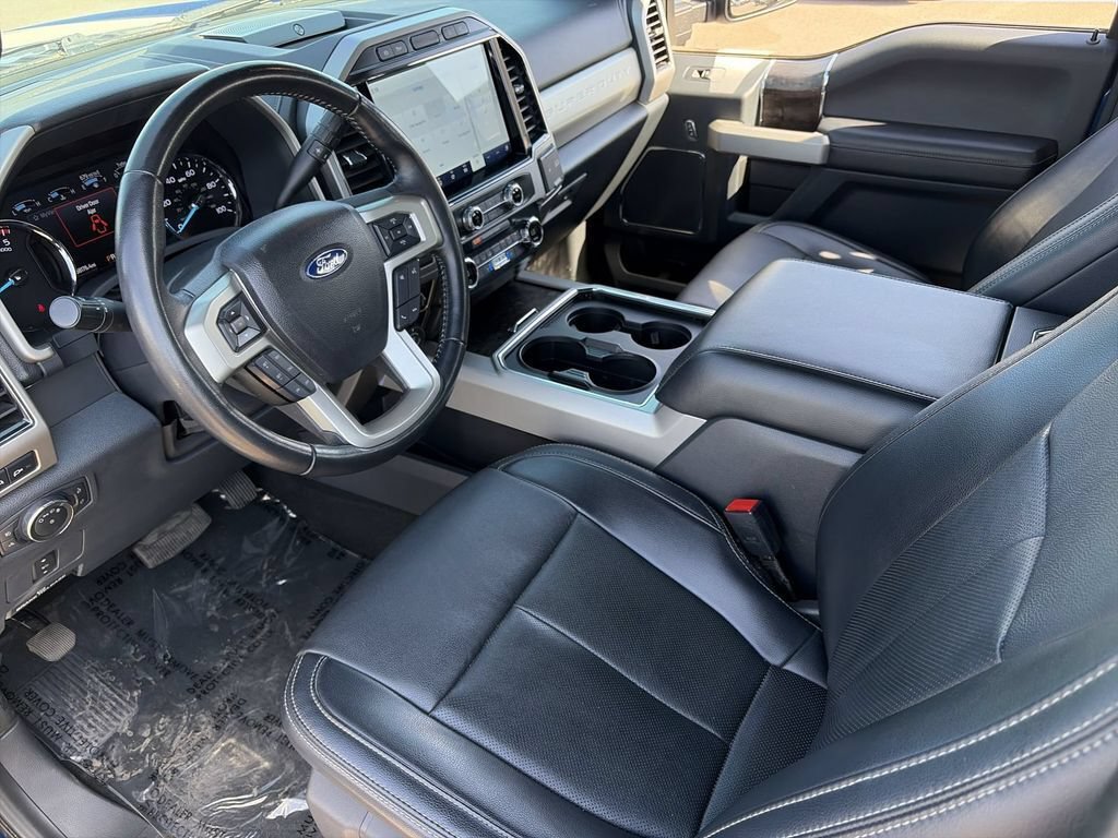 Used 2022 Ford F350 Lariat w/ Black Appearance Package AWD/4WD image 12