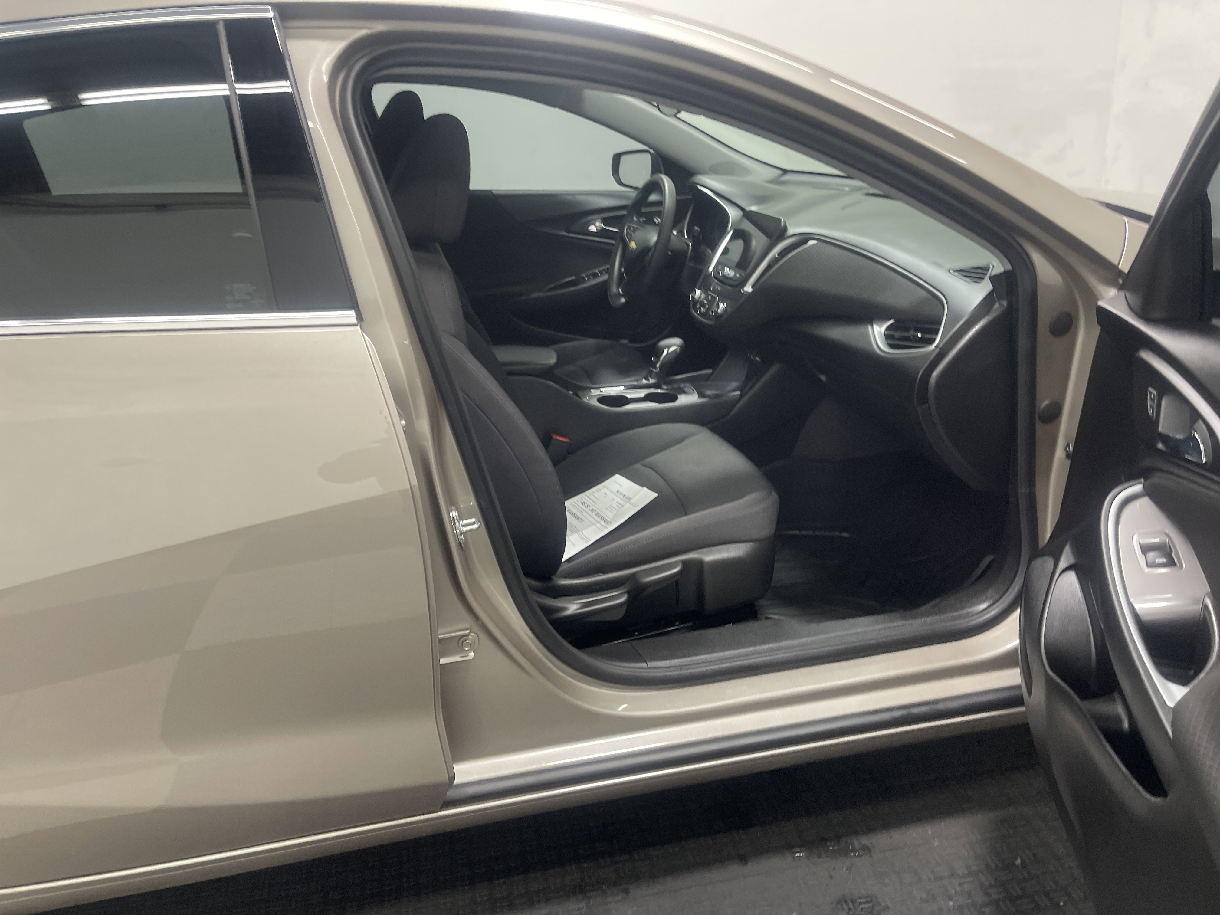 Used 2023 Chevrolet Malibu LS w/ LPO, Floor Liner Package image 25