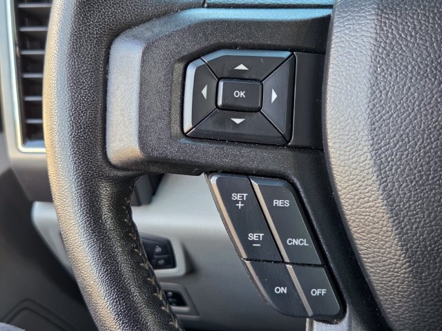 Used 2020 Ford F150 XLT w/ Equipment Group 302A Luxury AWD/4WD image 22