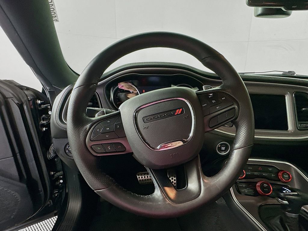 Used 2022 Dodge Challenger R/T w/ Plus Package image 11