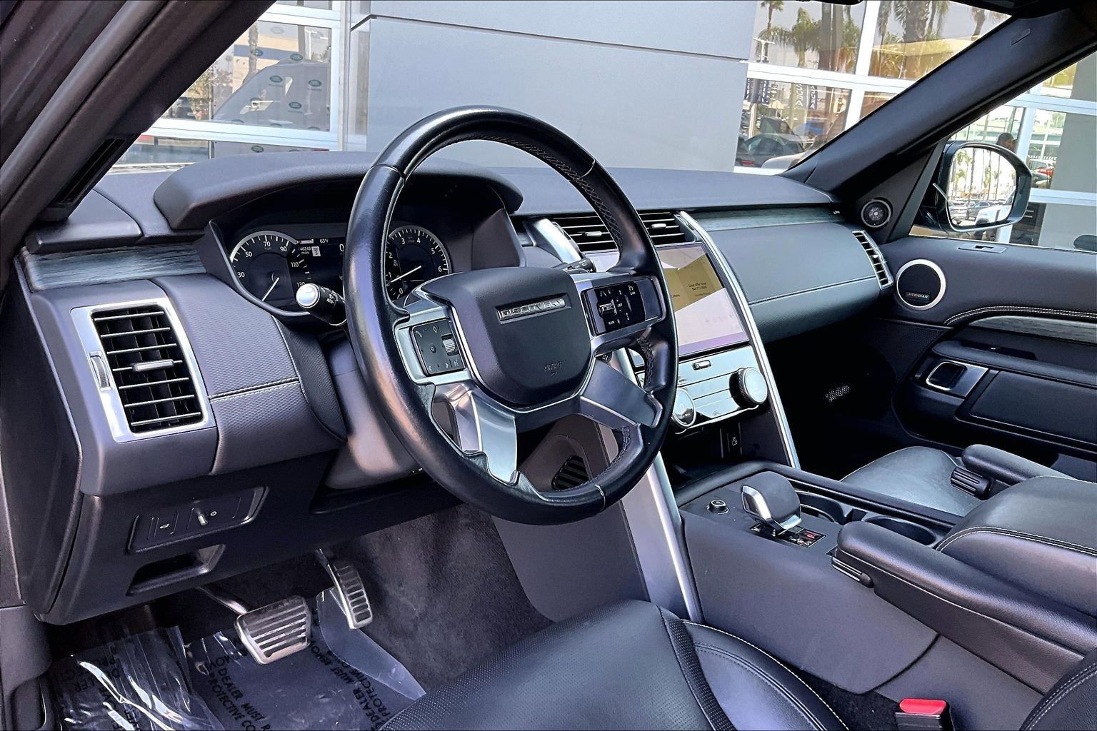 Used 2023 Land Rover Discovery S R-Dynamic AWD/4WD image 12