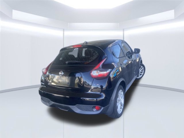 Used 2015 Nissan Juke S FWD image 4
