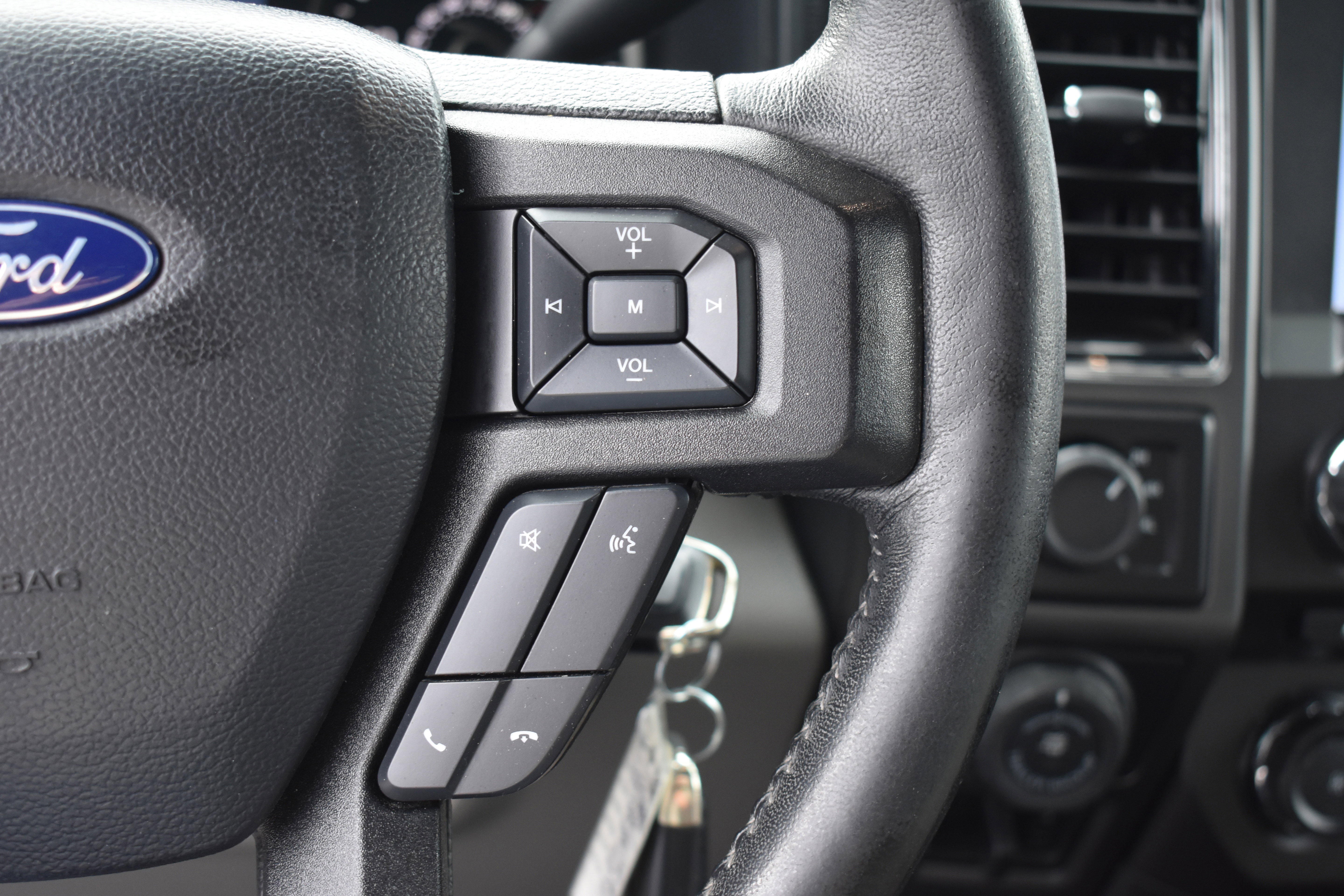 Used 2018 Ford F150 XLT w/ Equipment Group 302A Luxury image 14