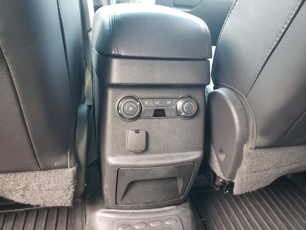 Used 2014 Ford Explorer XLT w/ Equipment Group 202A FWD image 14