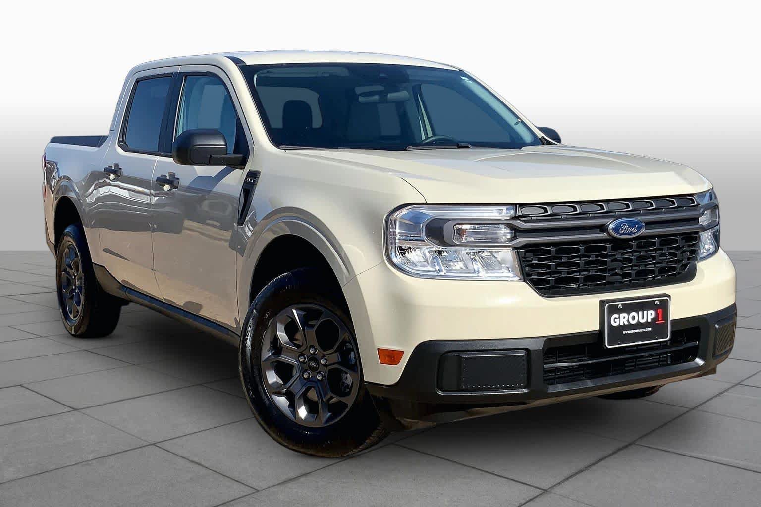 Used 2024 Ford Maverick XLT FWD image 3