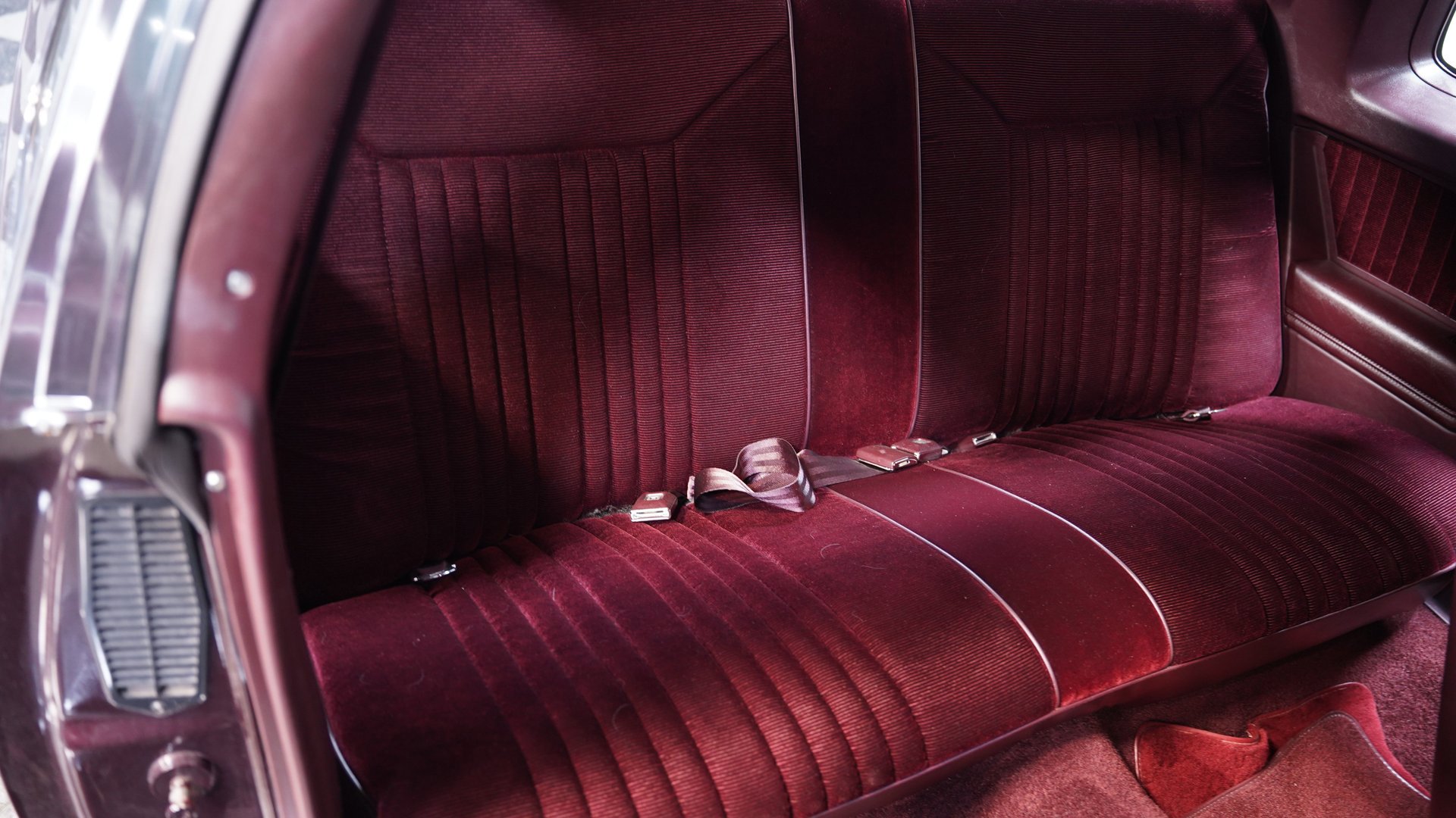 Used 1987 Oldsmobile Cutlass Supreme Salon image 40