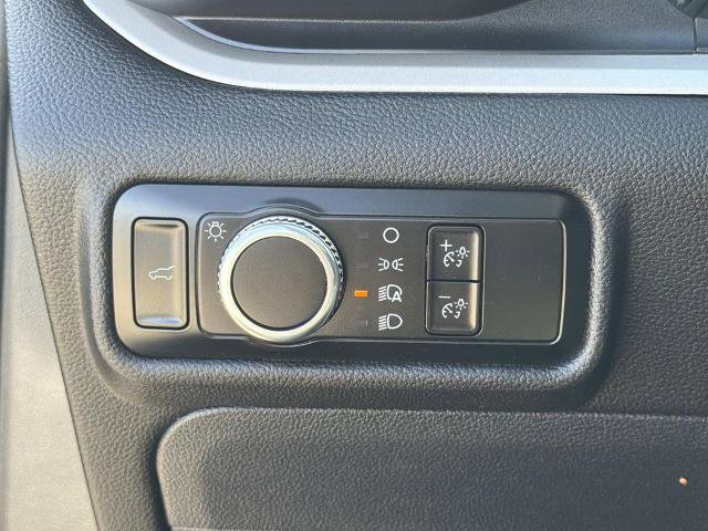 Certified 2023 Ford Explorer XLT image 18