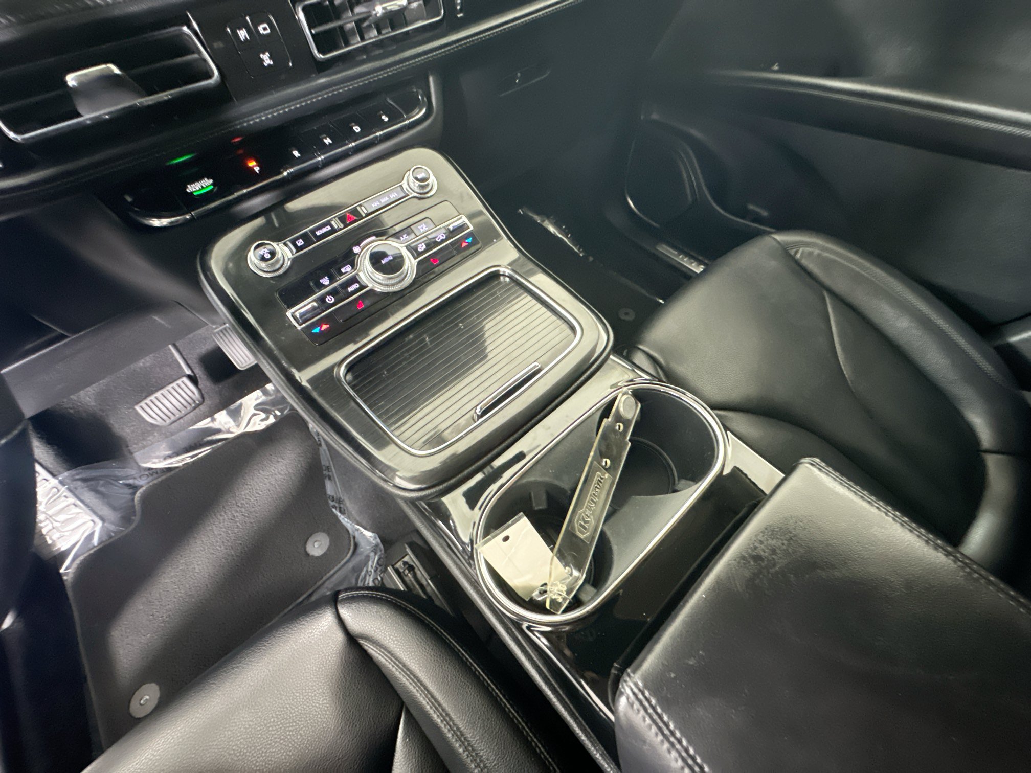 Used 2023 Lincoln Nautilus AWD w/ Premium Package image 22