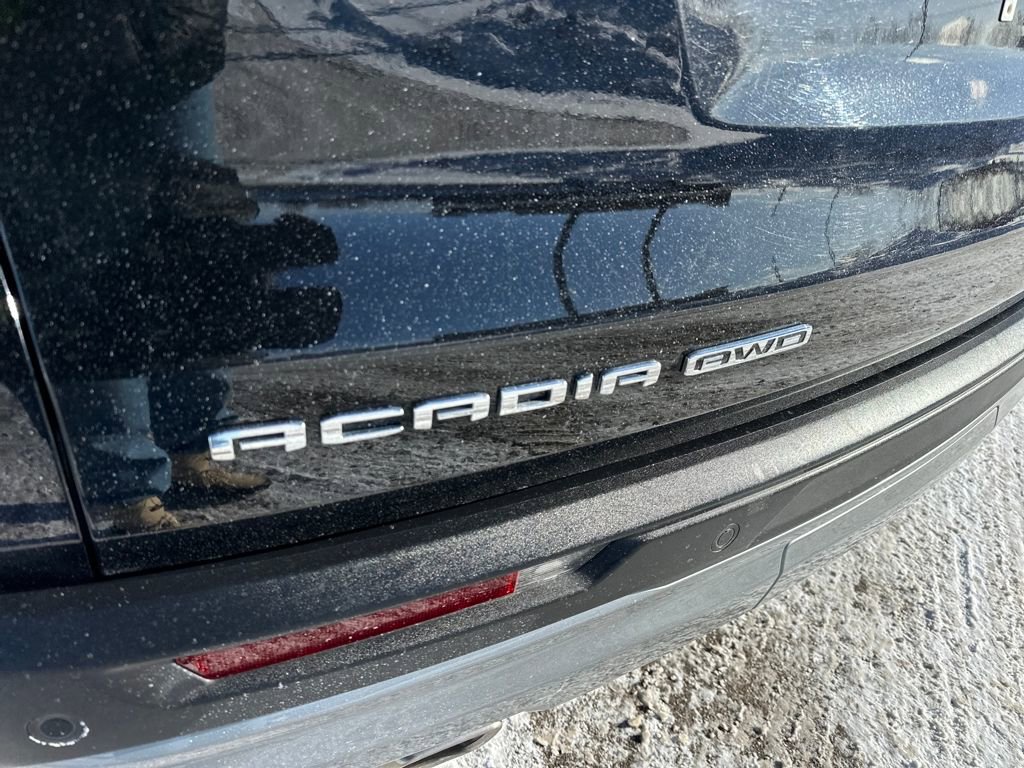 Used 2025 GMC Acadia Elevation image 36