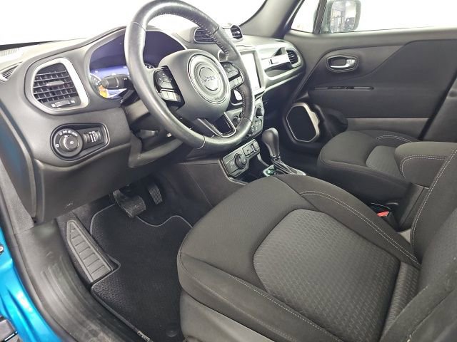 Used 2021 Jeep Renegade Latitude image 9