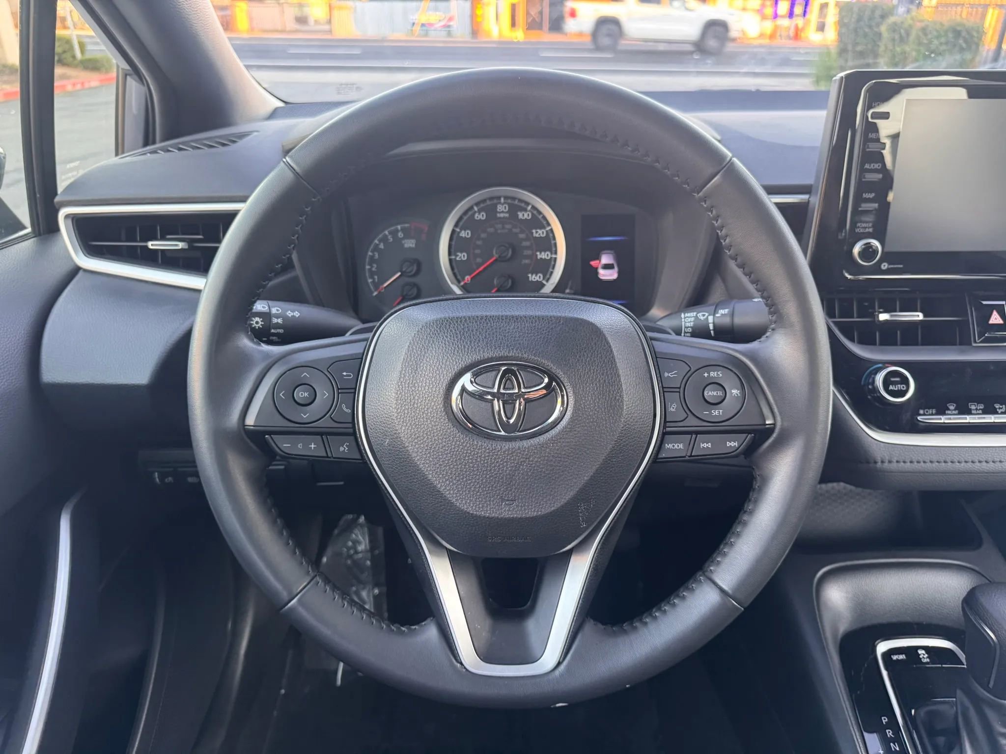 Used 2022 Toyota Corolla SE w/ Carpet Mat Package (TMS) FWD image 21