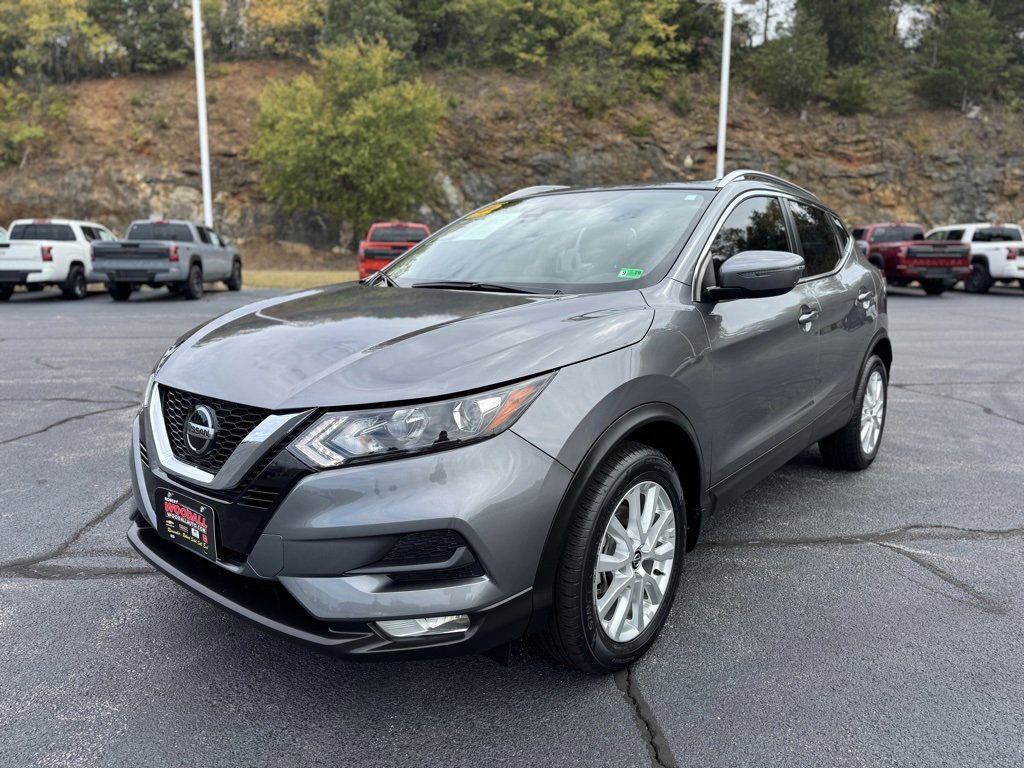 Used 2022 Nissan Rogue Sport SV image 3