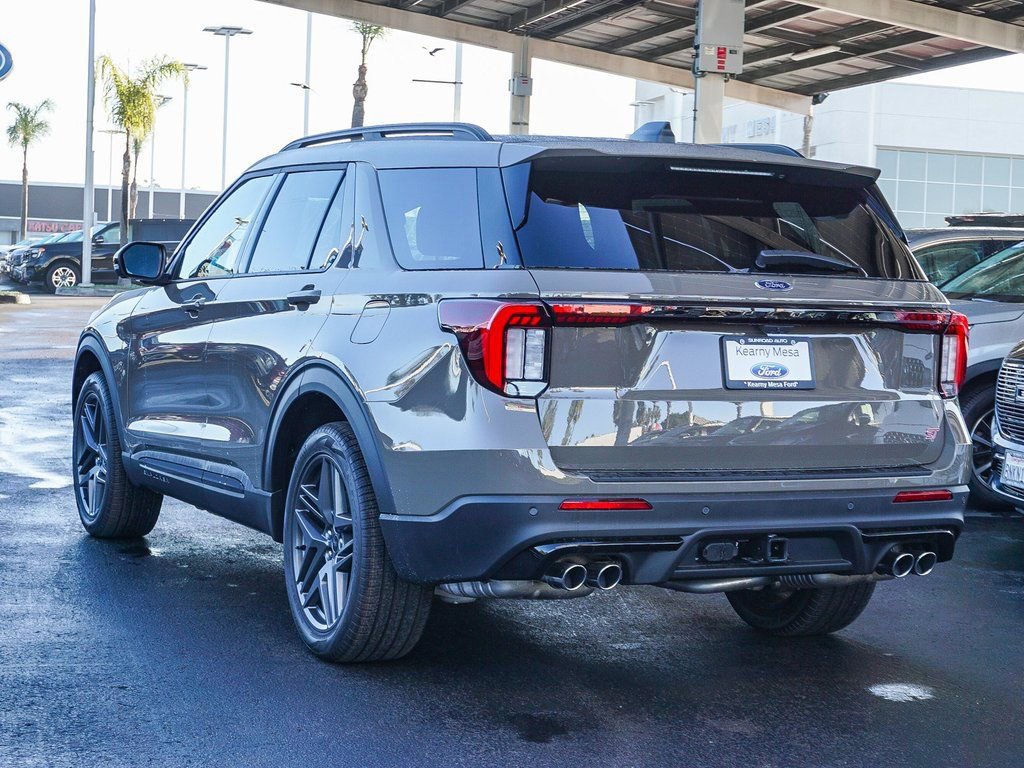 New 2026 Ford Explorer ST image 4