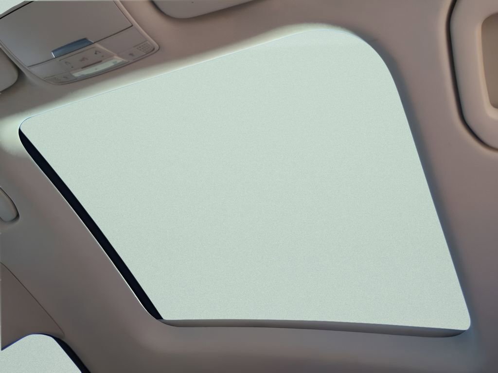 Used 2019 Mercedes-Benz GLC 300 4MATIC image 20