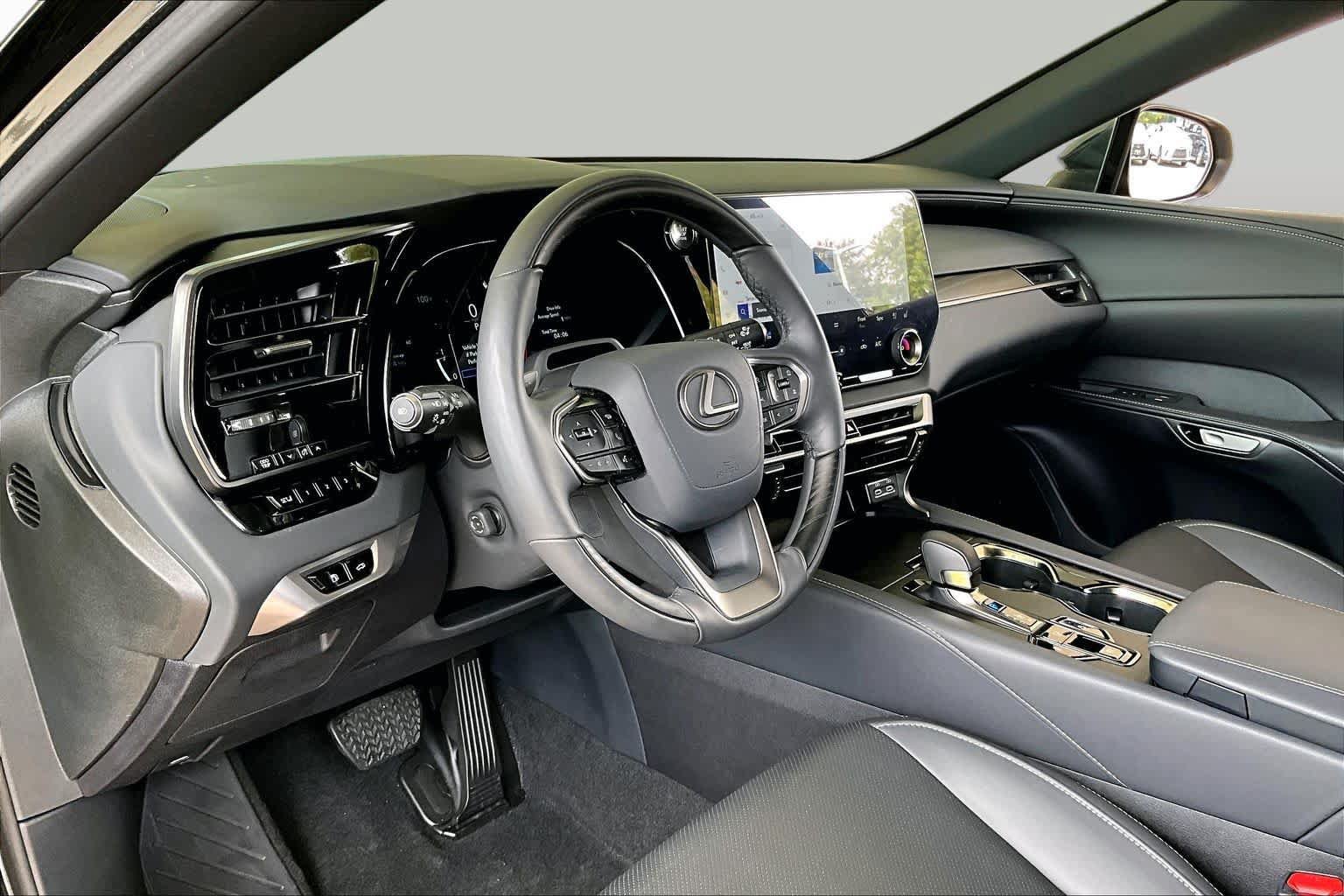 Used 2026 Lexus RX 350 Premium w/ Convenience Package FWD image 15
