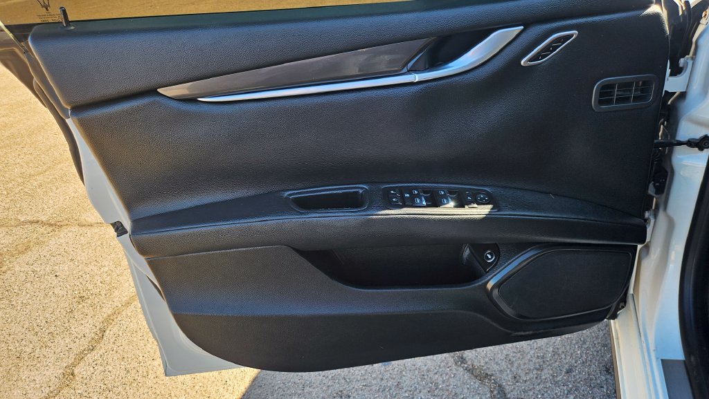 Used 2016 Maserati Ghibli RWD image 24