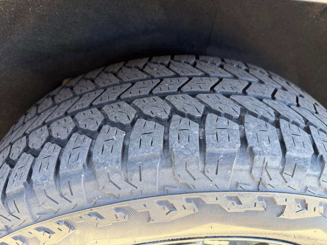 Used 2023 GMC Yukon SLT w/ SLT Luxury Package image 43