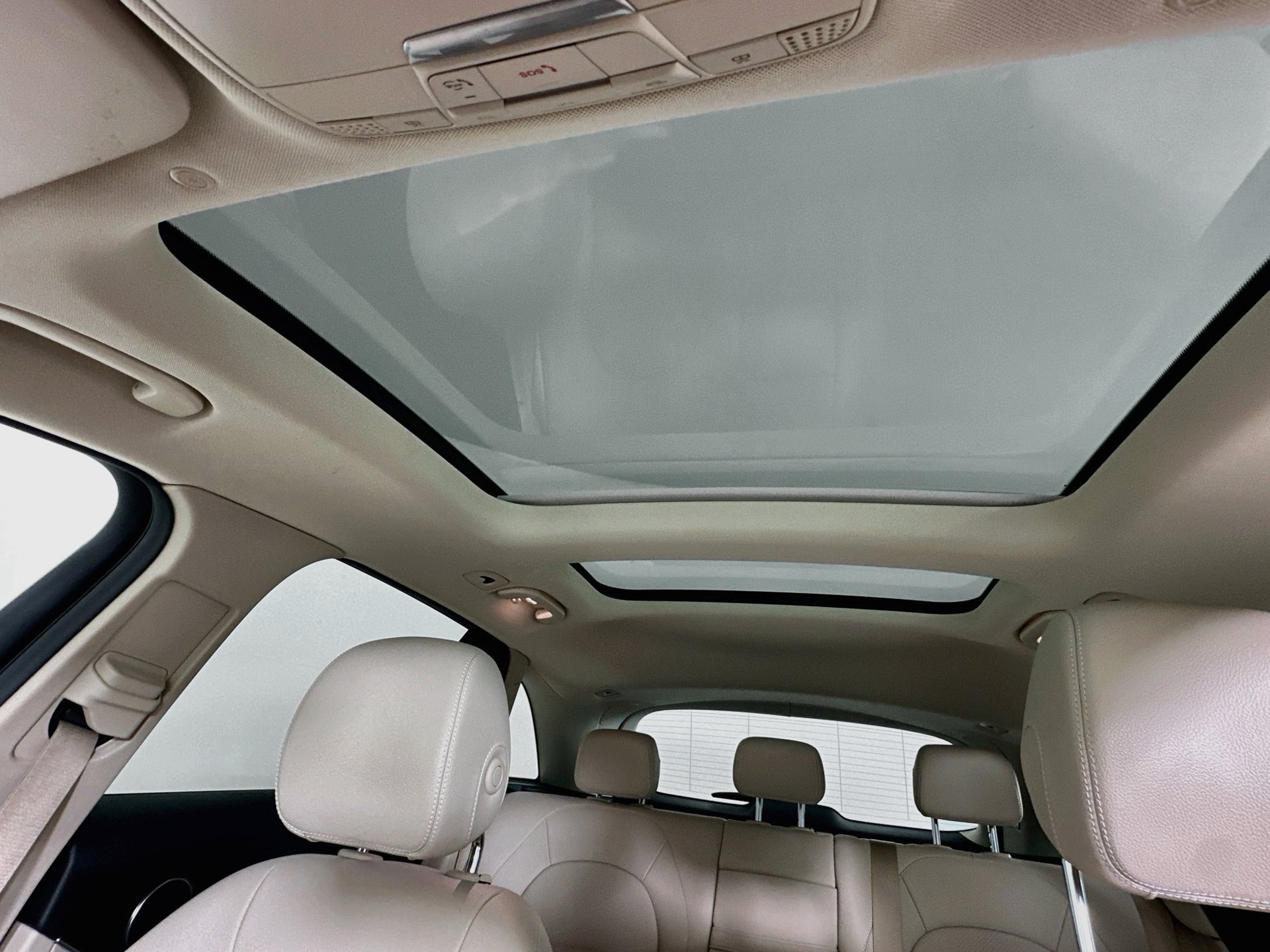 Certified 2022 Mercedes-Benz GLC 300 image 22