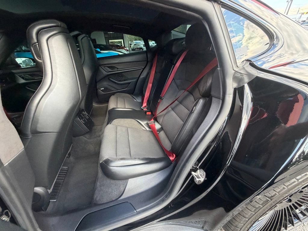 Used 2020 Porsche Taycan 4S w/ Performance Package AWD/4WD image 30