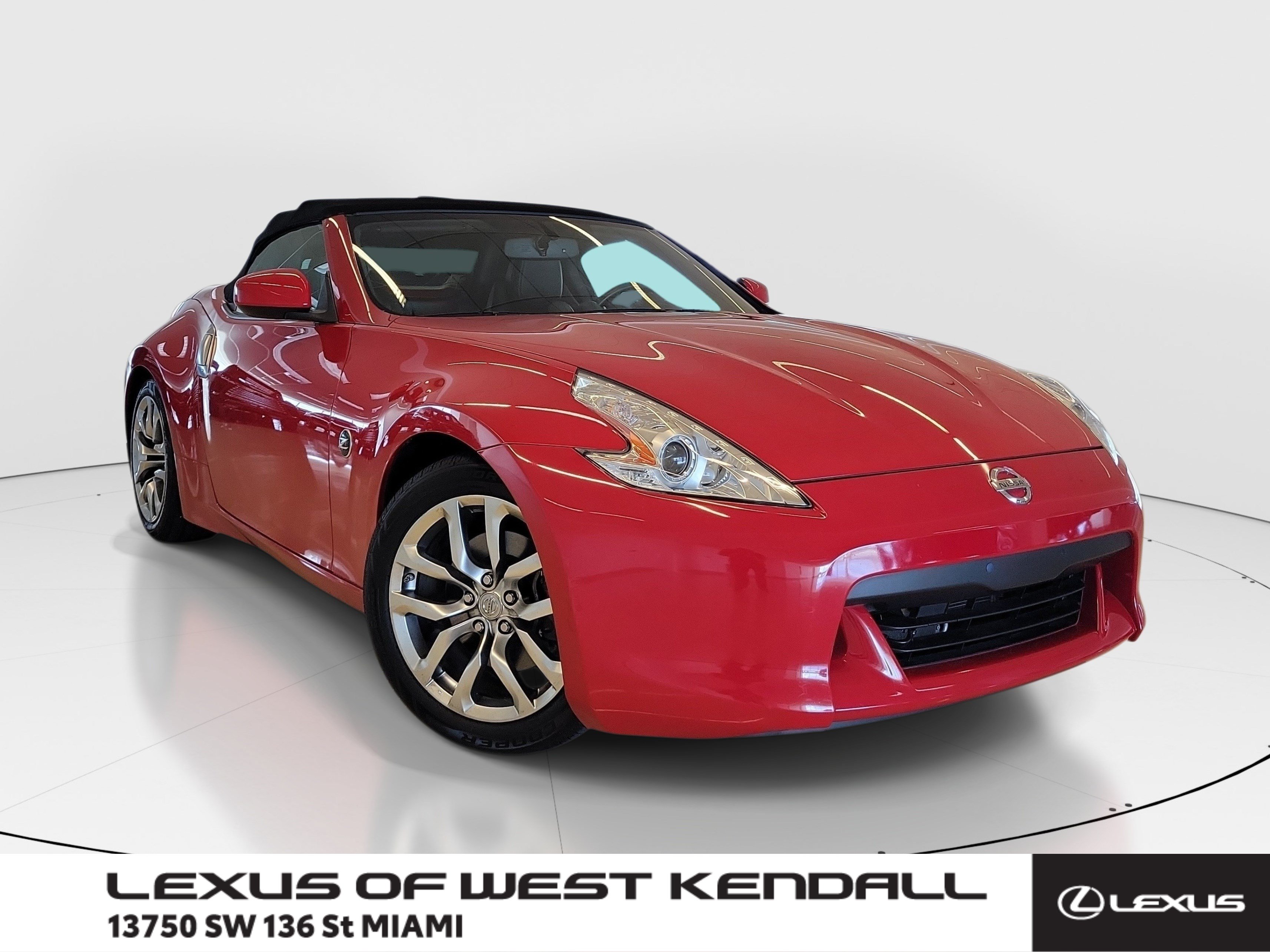Used 2010 Nissan 370Z Touring RWD image 1