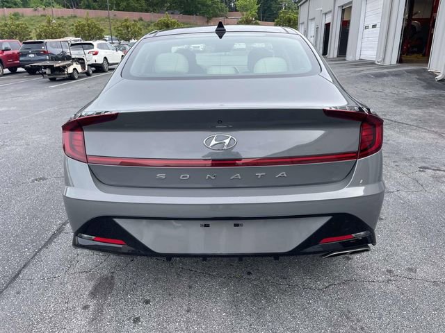 Used 2023 Hyundai Sonata SEL w/ Convenience Package FWD image 9
