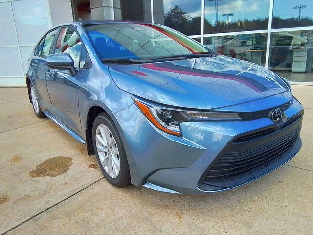 New 2025 Toyota Corolla LE