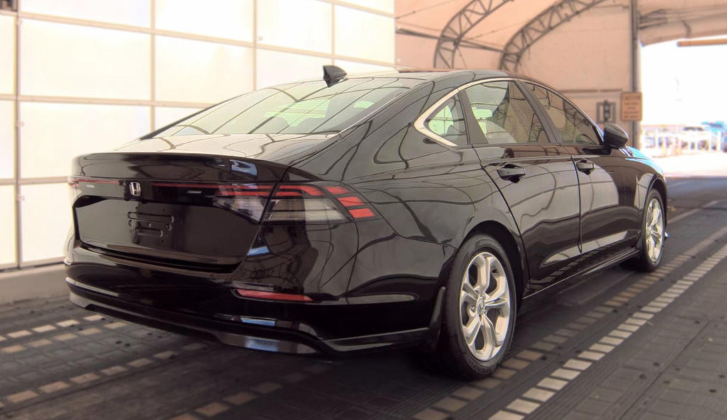 Used 2024 Honda Accord LX image 5