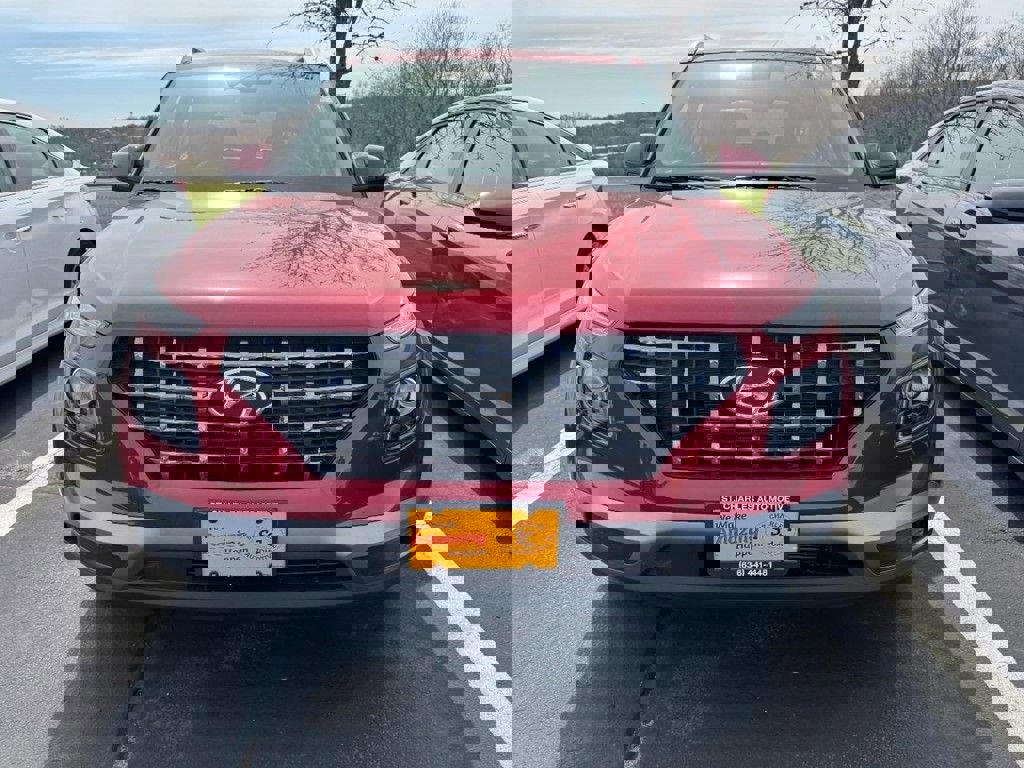 Certified 2025 Hyundai Venue Limited image 3