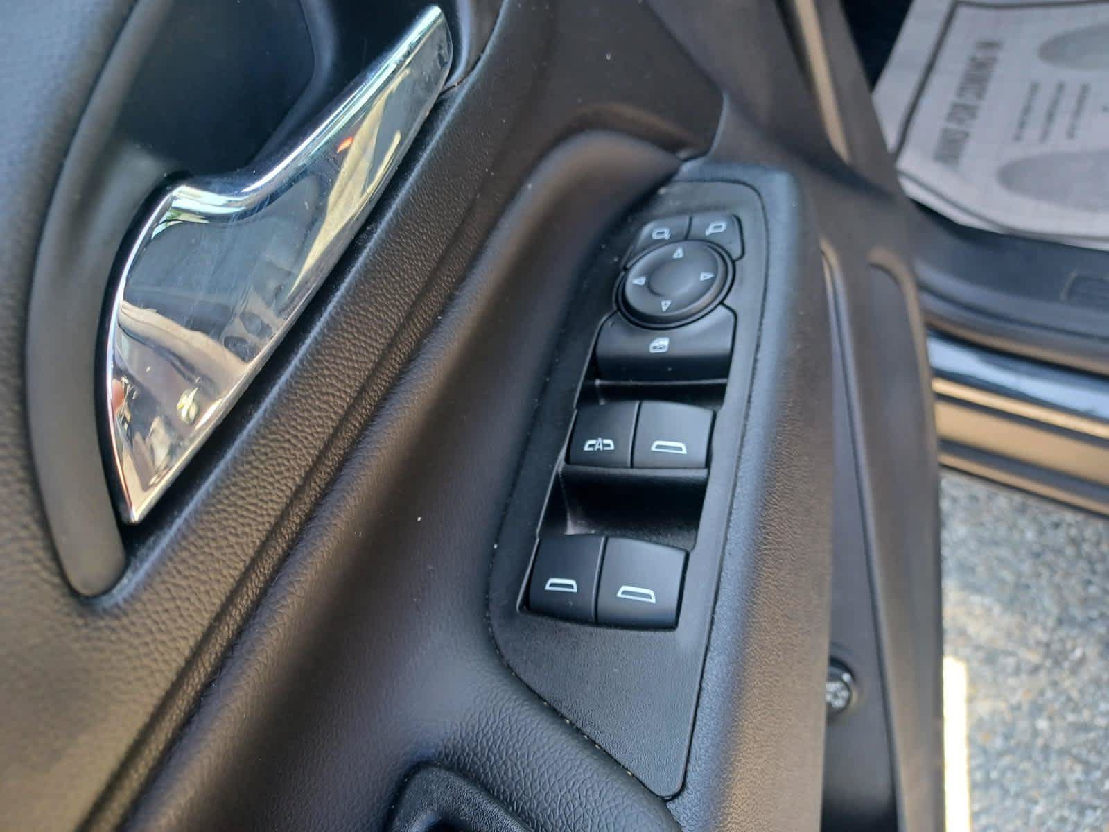 Used 2023 Chevrolet Equinox LT AWD/4WD image 14