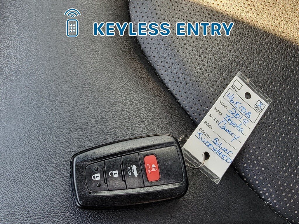 Used 2018 Toyota Camry XSE FWD image 33