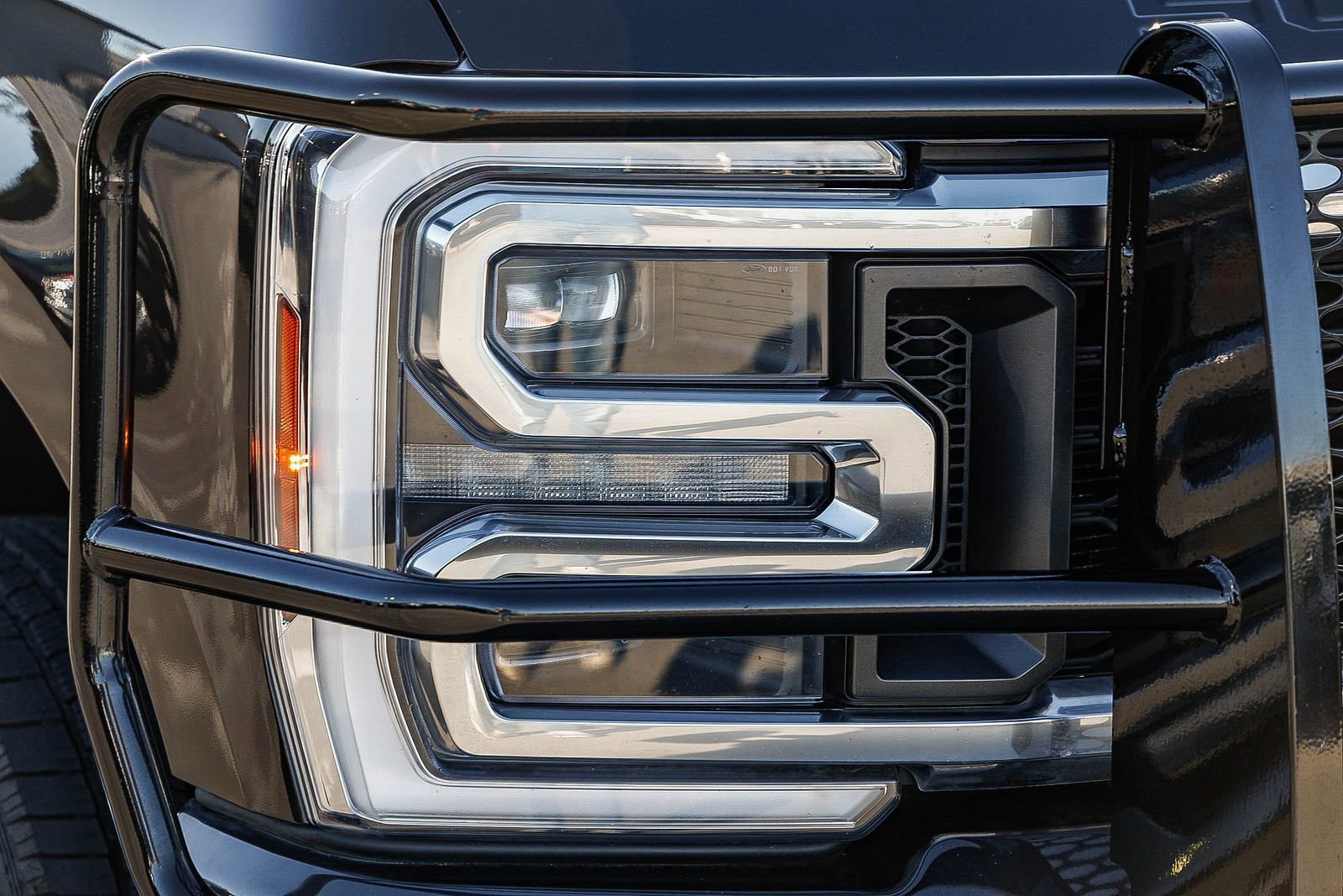 Used 2024 Ford F350 Limited image 7