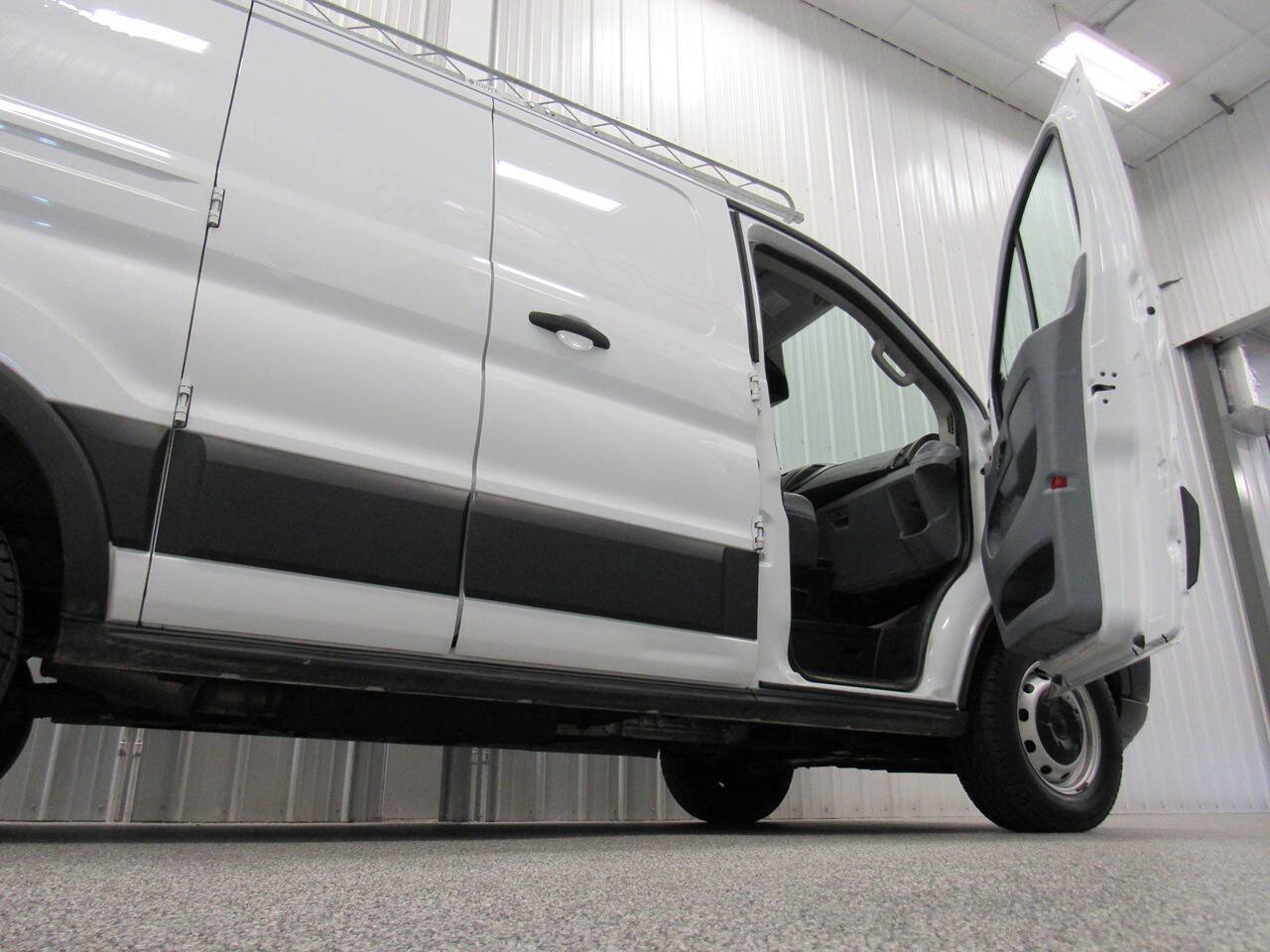 Used 2019 Ford Transit 150 130 Low Roof RWD image 24